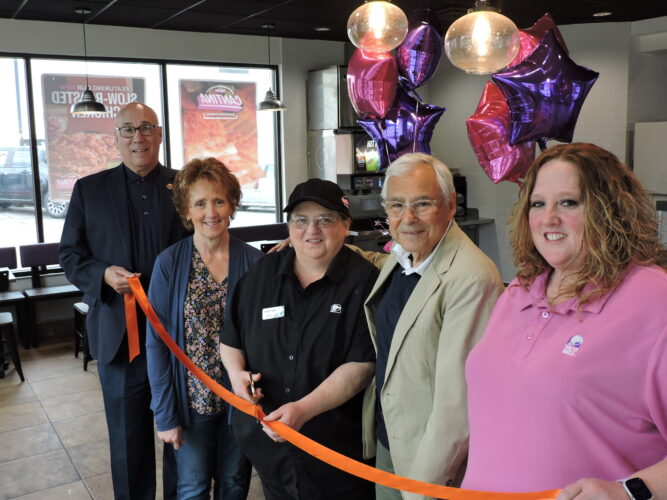 Steubenville Taco Bell has a new look and new facilities